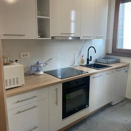 Sm - 2 Bedrooms